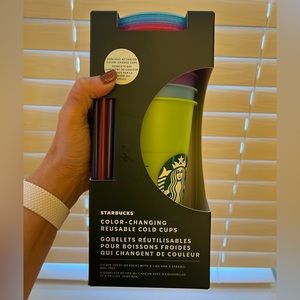 🆕 Starbucks 2022 Color changing cups